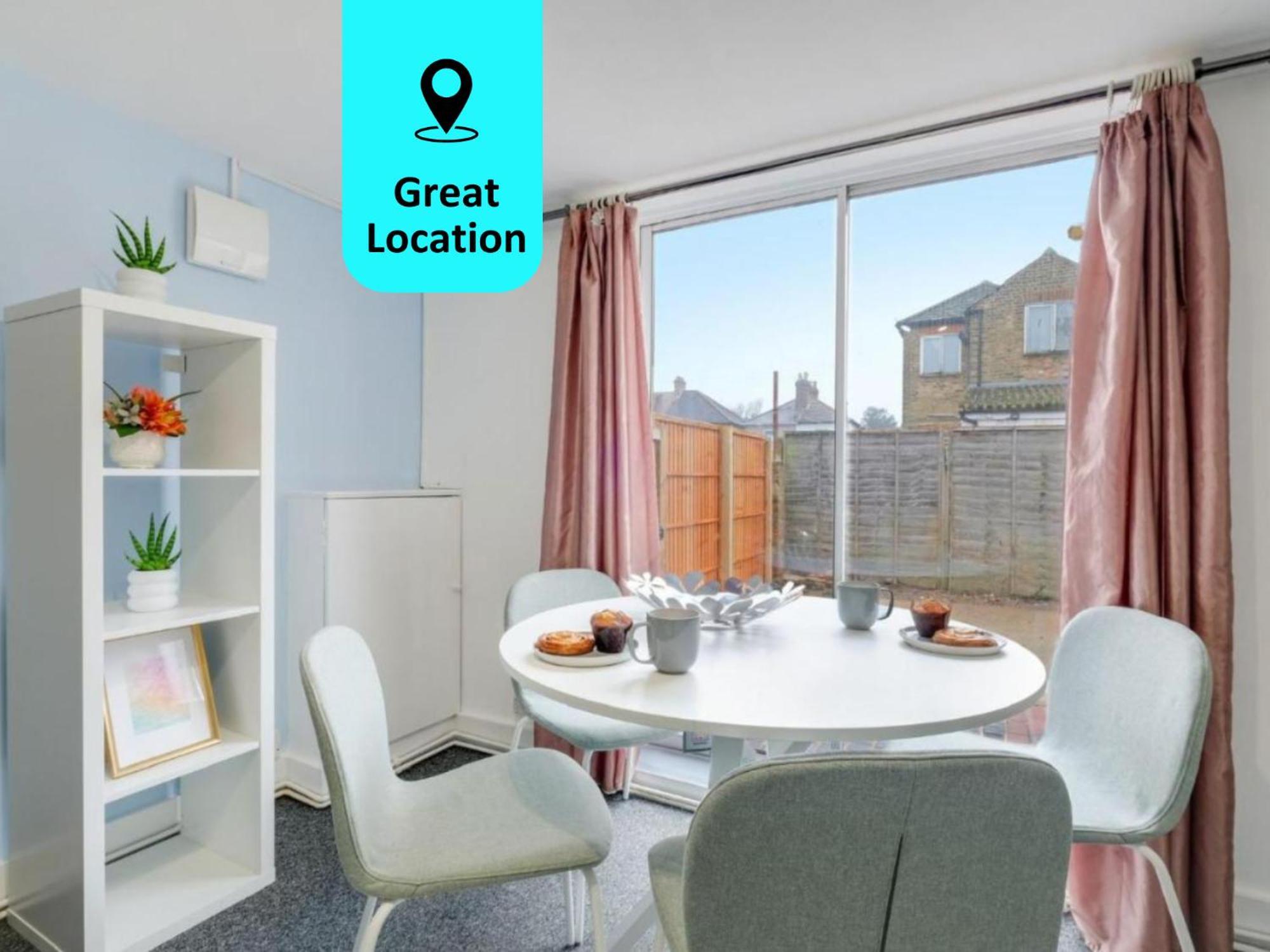 Feltham Chic 1Br House In Hounslow - 12 Mins From Heathrow Airport 아파트 외부 사진